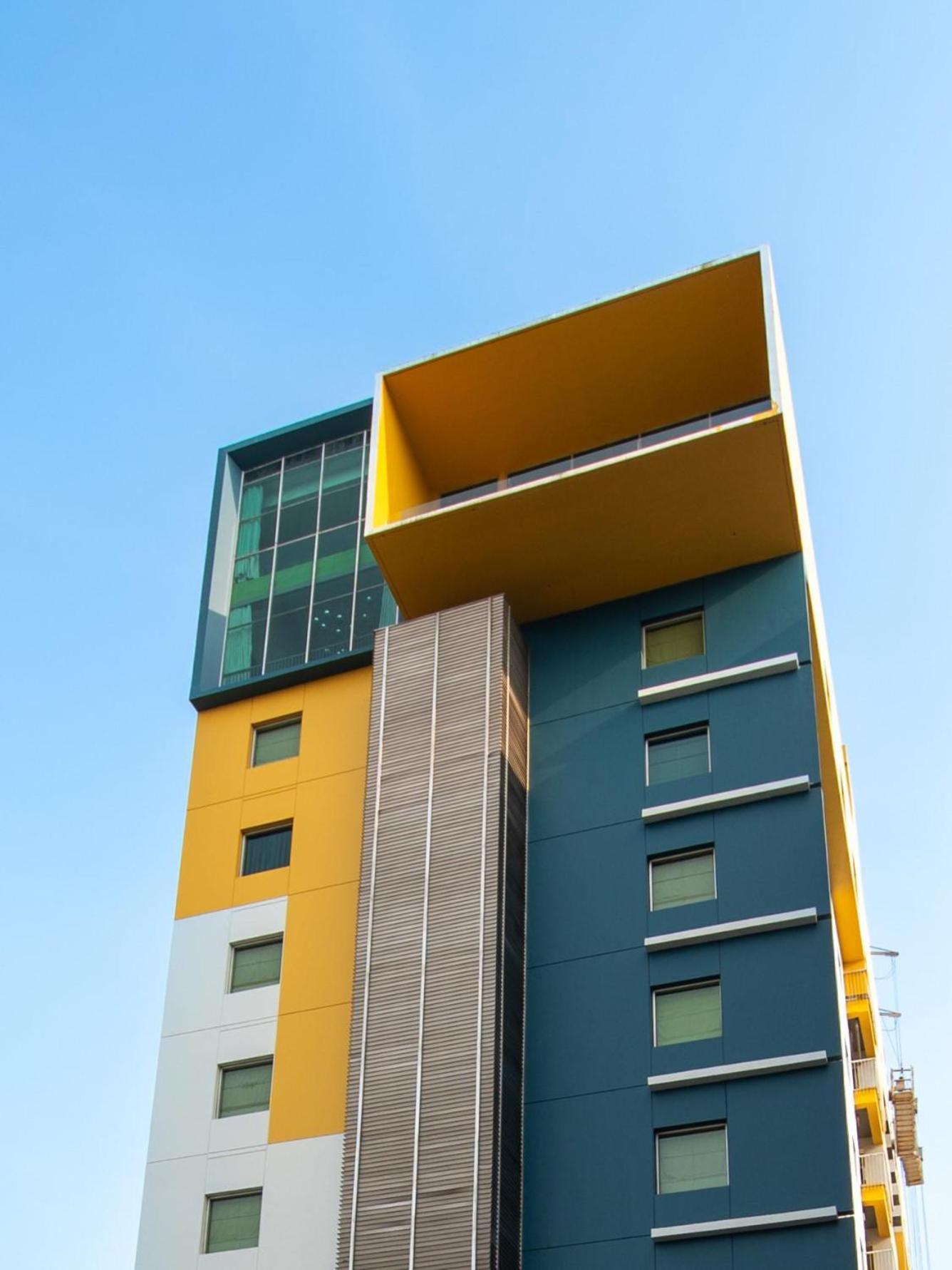 Sparks Life Jakarta, Artotel Curated Экстерьер фото