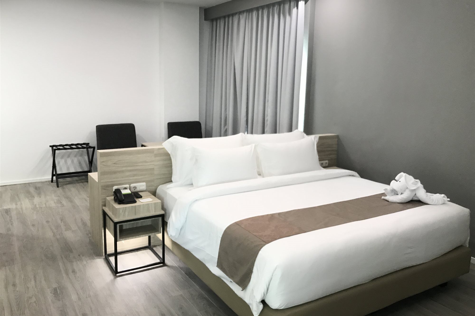 Sparks Life Jakarta, Artotel Curated Экстерьер фото